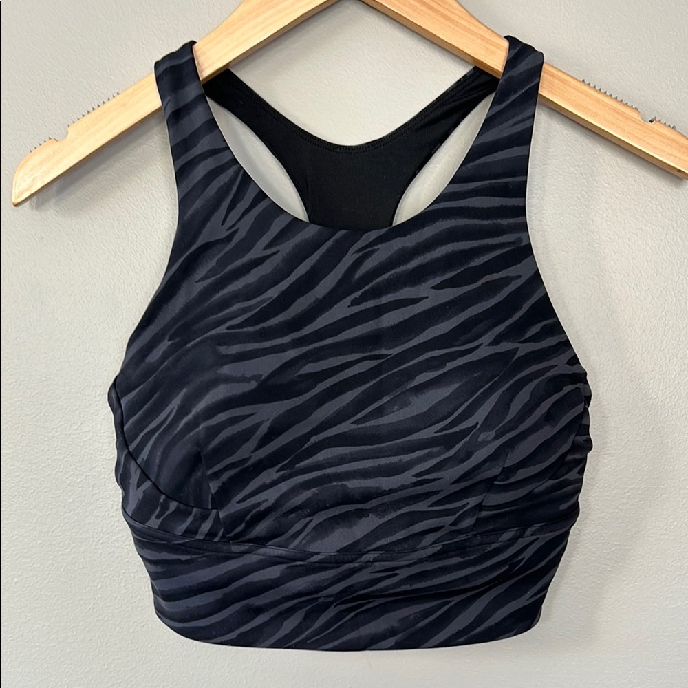 Lululemon Wunder Train Long-Line Bra *Medium Support C/D Cups Sz 8